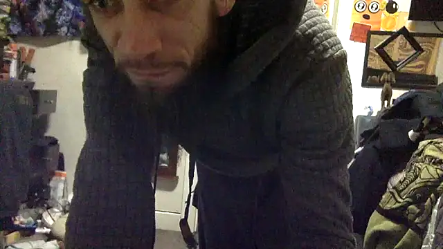 Snapshot of Robriguezxxx chatting on 01-21-25, 08:30 Robriguezxxx online show from 01-21-25, 08:30