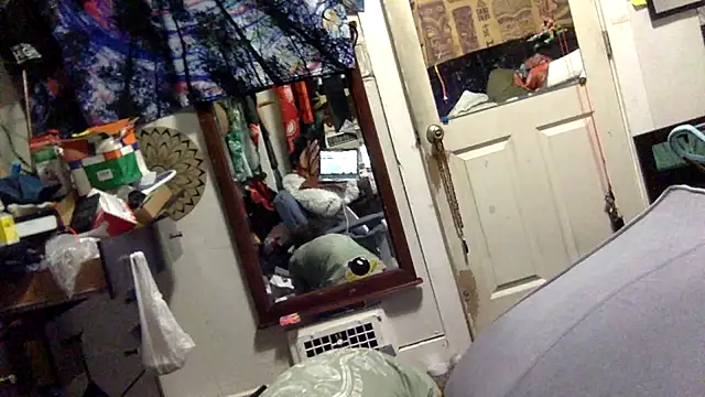 Snapshot of Robriguezxxx chatting on 09-28-25, 05:57 Robriguezxxx online show from 09-28-25, 05:57