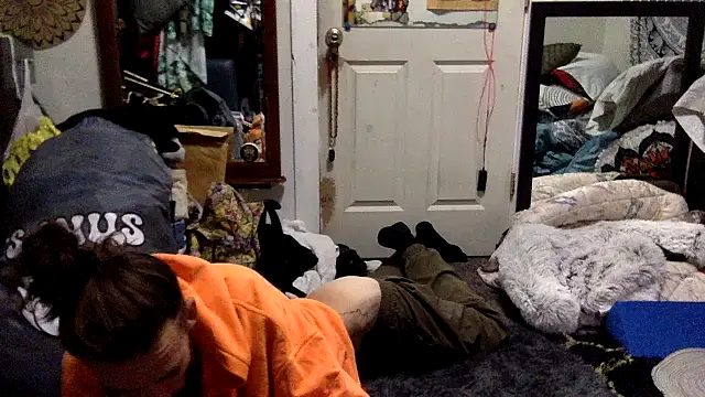 Snapshot of Robriguezxxx chatting on 10-23-25, 03:39 Robriguezxxx online show from 10-23-25, 03:39