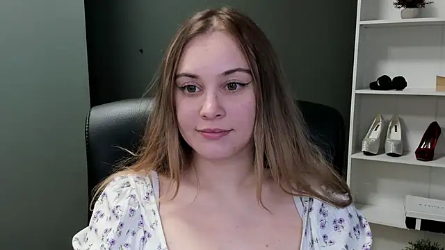 Snapshot of kitty_valeria chatting on 03-08-26, 02:43 kitty valeria online show from 03-08-26, 02:43