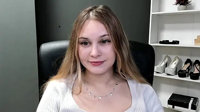 Snapshot of kitty_valeria chatting on 05-18-26, 08:47 kitty valeria online show from 05-18-26, 08:47