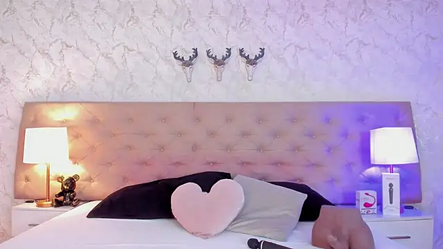 SofieReyes online show from 03-14-25, 04:19