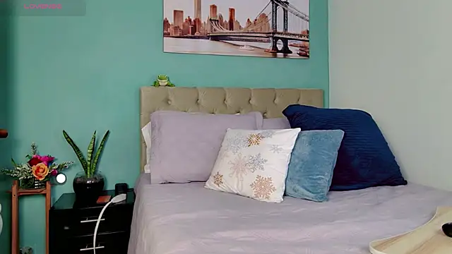 yanella fire online show from 01-14-26, 03:39