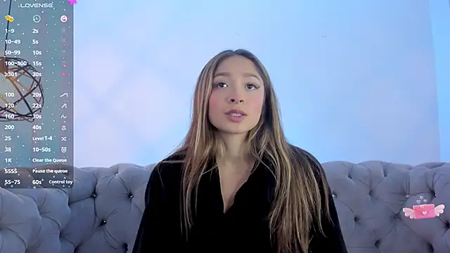 Snapshot of Victoria_Adams14 chatting on 01-28-25, 03:25 Victoria Adams14 online show from 01-28-25, 03:25