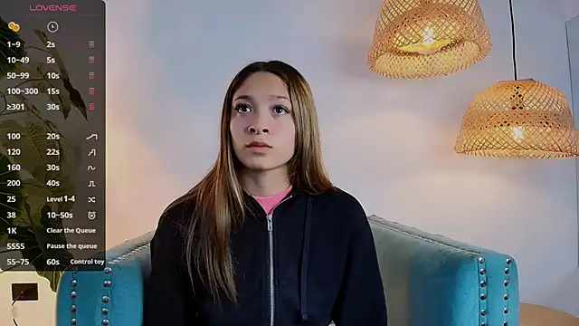 Snapshot of Victoria_Adams14 chatting on 03-12-25, 10:16 Victoria Adams14 online show from 03-12-25, 10:16