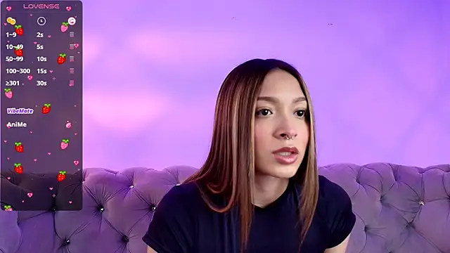 Snapshot of Victoria_Adams14 chatting on 03-22-25, 02:36 Victoria Adams14 online show from 03-22-25, 02:36