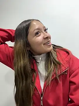 Snapshot of Victoria_Adams14 chatting on 11-16-25, 03:01 Victoria Adams14 online show from 11-16-25, 03:01