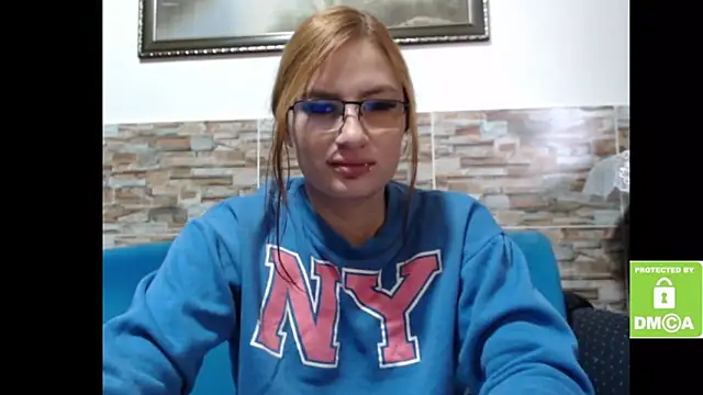 Snapshot of alice_trinity chatting on 09-10-25, 05:02 alice trinity online show from 09-10-25, 05:02