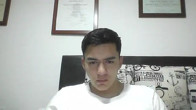 Snapshot of Estebitan_vm chatting on 04-07-26, 04:24 Estebitan vm online show from 04-07-26, 04:24