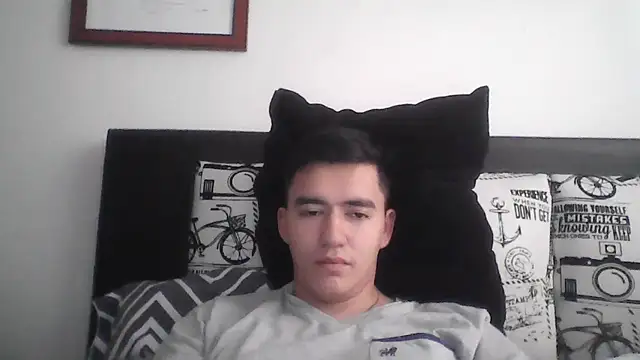 Snapshot of Estebitan_vm chatting on 04-19-26, 06:21 Estebitan vm online show from 04-19-26, 06:21