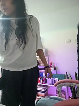 azumiichan online show from 02-28-25, 02:42