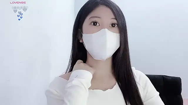 Snapshot of tanhxiu chatting on 12-20-25, 02:46 tanhxiu online show from 12-20-25, 02:46