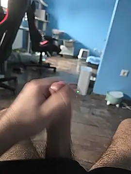 Snapshot of tibi2003_10 chatting on 11-22-25, 08:57 tibi2003 10 online show from 11-22-25, 08:57