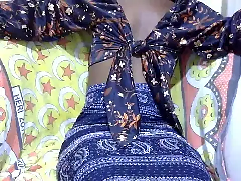 Snapshot of Sexy_kienyeji chatting on 03-17-25, 12:25 Sexy kienyeji online show from 03-17-25, 12:25