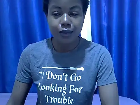 Snapshot of Sexy_kienyeji chatting on 09-12-25, 12:16 Sexy kienyeji online show from 09-12-25, 12:16