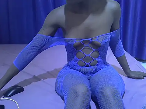 Snapshot of Sexy_kienyeji chatting on 09-17-25, 11:23 Sexy kienyeji online show from 09-17-25, 11:23