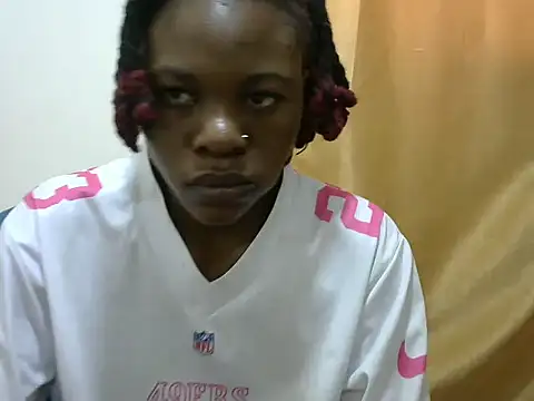 Snapshot of Ebony_jojo chatting on 09-20-25, 06:36 Ebony jojo online show from 09-20-25, 06:36