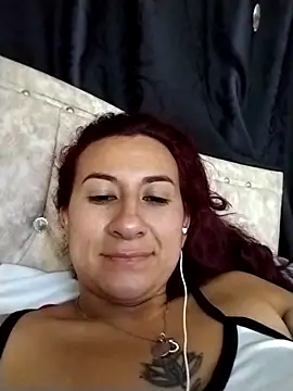 Snapshot of noa__01 chatting on 03-12-25, 01:47 noa 01 online show from 03-12-25, 01:47
