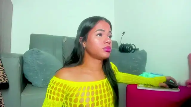 meghanSusexx online show from 02-25-26, 12:31