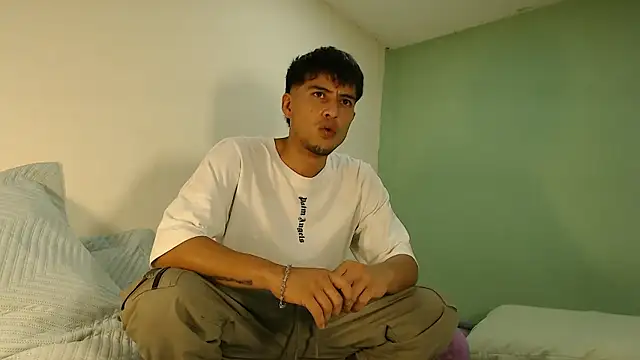 Snapshot of danielitopapuu chatting on 01-15-26, 10:13 danielitopapuu online show from 01-15-26, 10:13