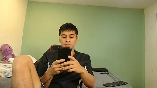 Snapshot of danielitopapuu chatting on 06-09-26, 04:18 danielitopapuu online show from 06-09-26, 04:18
