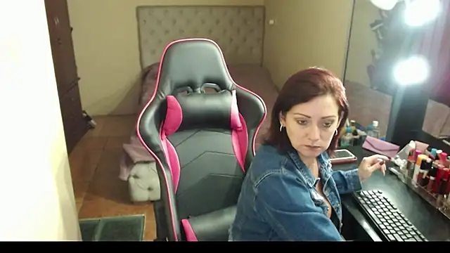 Carol Scottt online show from 01-02-25, 07:55