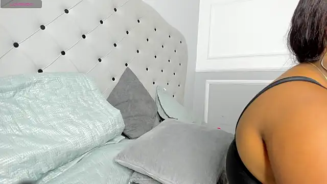 Yiseth 02 online show from 02-01-25, 03:41