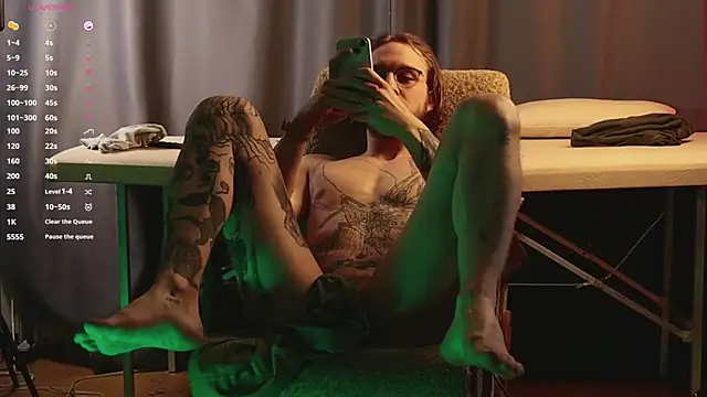 pleasure8869 online show from 02-17-25, 10:40