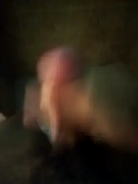 Snapshot of volcanrey chatting on 12-13-25, 09:09 volcanrey online show from 12-13-25, 09:09