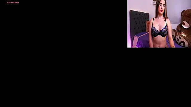 Snapshot of Tiana_sanders chatting on 02-21-26, 01:17 Tiana sanders online show from 02-21-26, 01:17