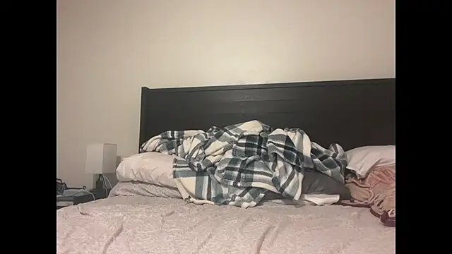 QueenLolaX online show from 10-17-25, 03:10