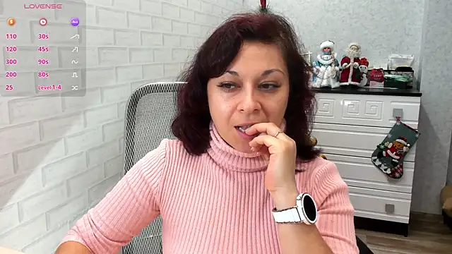 Snapshot of TeasyLana chatting on 01-12-26, 04:29 TeasyLana online show from 01-12-26, 04:29