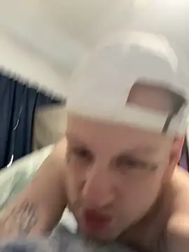 Snapshot of VixyGang chatting on 02-17-26, 02:24 VixyGang online show from 02-17-26, 02:24