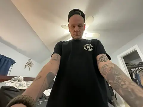 Snapshot of VixyGang chatting on 03-04-26, 04:35 VixyGang online show from 03-04-26, 04:35