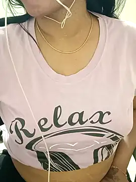 Snapshot of Aishu-tamil09 chatting on 01-27-25, 01:09 Aishu-tamil09 online show from 01-27-25, 01:09