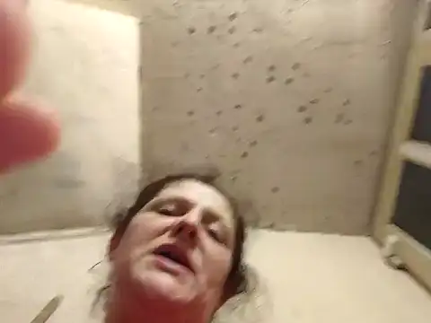 Snapshot of Coupleforever2 chatting on 01-04-25, 10:45 Coupleforever2 online show from 01-04-25, 10:45