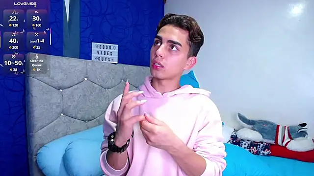 OwenBluee online show from 02-27-25, 08:17