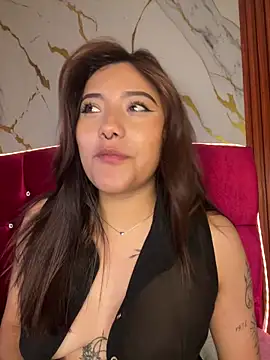 Snapshot of angellique_22 chatting on 12-20-25, 04:52 angellique 22 online show from 12-20-25, 04:52