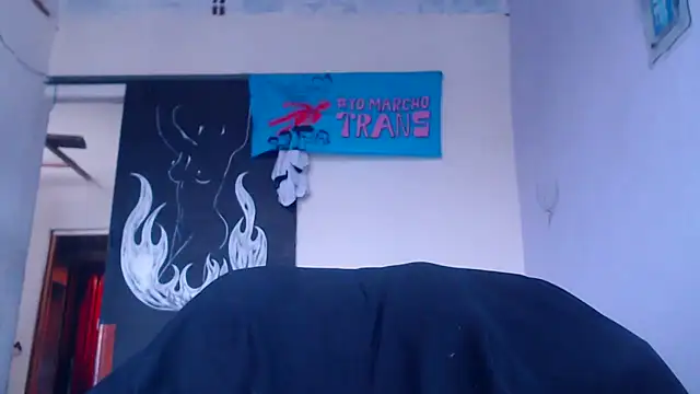 Zafiro subversiva online show from 03-18-26, 02:31