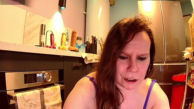 Snapshot of Endrocleia chatting on 01-21-25, 11:24 Endrocleia online show from 01-21-25, 11:24