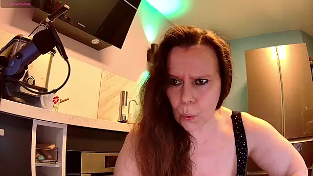 Snapshot of Endrocleia chatting on 02-23-25, 09:48 Endrocleia online show from 02-23-25, 09:48