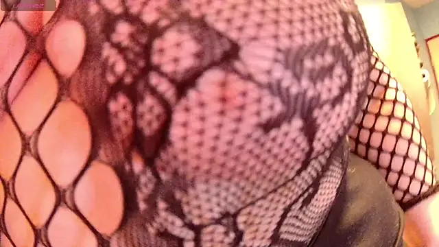 Endrocleia online show from 04-21-26, 02:51