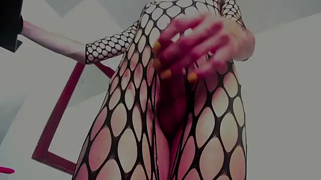 Snapshot of doll10stars chatting on 02-18-25, 09:53 doll10stars online show from 02-18-25, 09:53