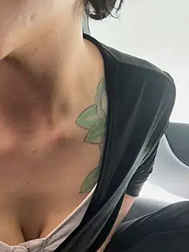 myloveforyouu online show from 03-22-25, 10:37