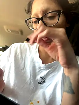 myloveforyouu online show from 09-28-25, 11:21