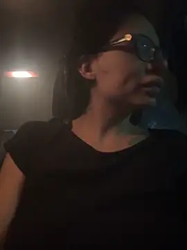 myloveforyouu online show from 10-21-25, 01:50