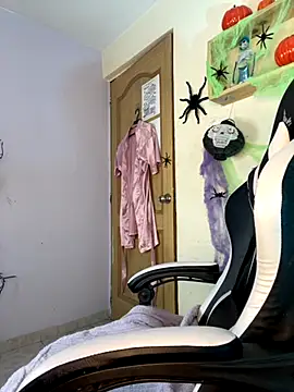 Ivann4 online show from 10-09-25, 03:21