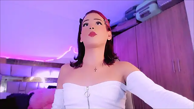 Snapshot of Lucidollts_ chatting on 01-13-25, 11:08 Lucidollts online show from 01-13-25, 11:08