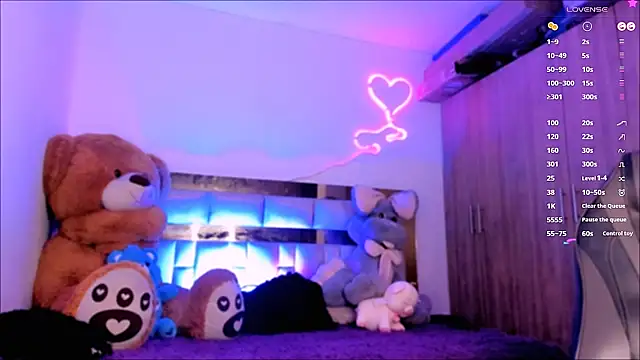 Snapshot of Lucidollts_ chatting on 02-02-25, 08:35 Lucidollts online show from 02-02-25, 08:35