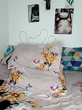 Snapshot of SexyPanker chatting on 09-08-25, 03:00 SexyPanker online show from 09-08-25, 03:00